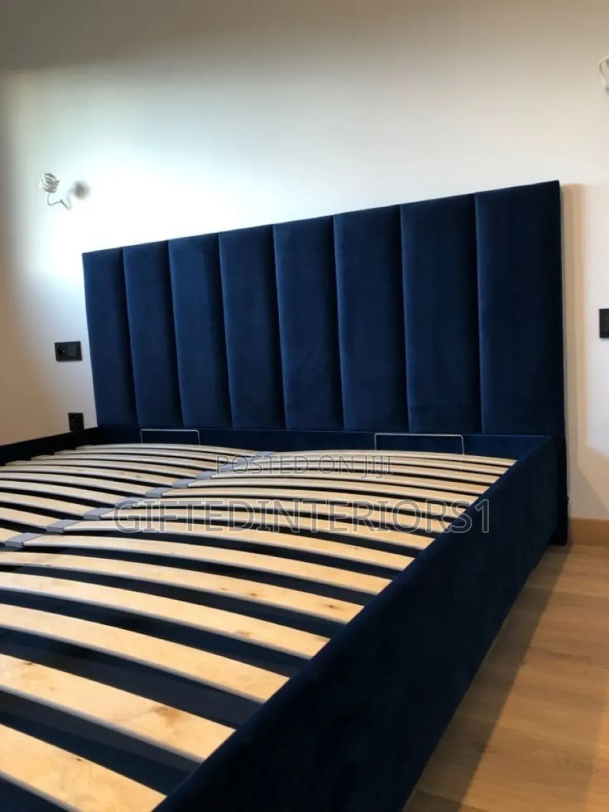 6x6 Bedframe + 1bedside