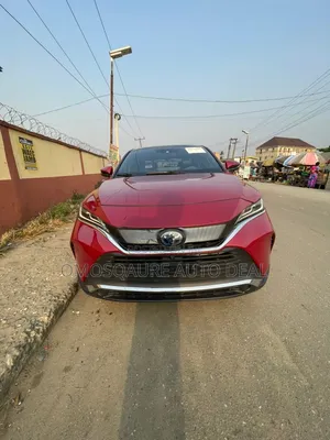 Toyota Venza XLE 2021 Red