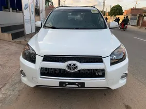 Toyota RAV4 3.5 Limited 2010 White