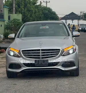 Mercedes-Benz C300 2016 Silver