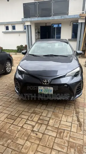 Toyota Corolla LE 4dr Sedan (1.8L 4cyl CVT) 2015 Gray