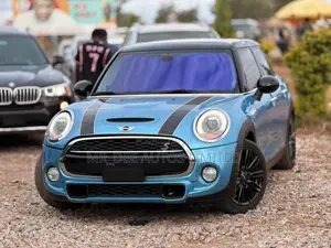 Mini Cooper 2016 Blue