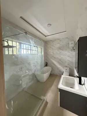 5bdrm Duplex in Adesanya for rent