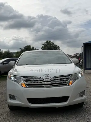 Toyota Venza AWD 2012 White