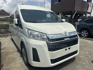 Toyota HiAce 2023 White
