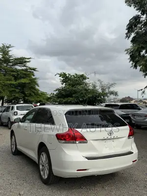 Toyota Venza AWD 2012 White
