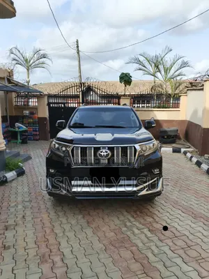 Toyota Land Cruiser Prado 2012 Black