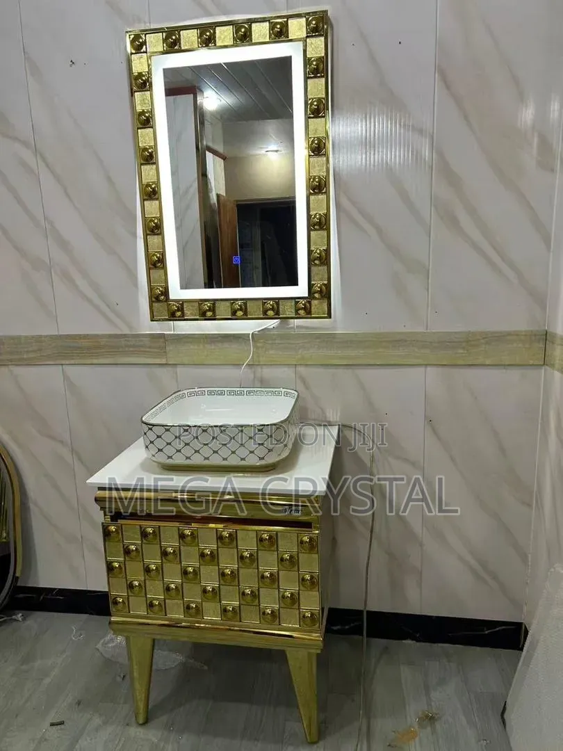 Gold Royal Cabinet