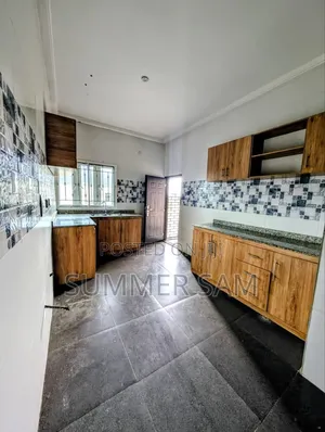 3bdrm Apartment in Shelter Extension , for rent