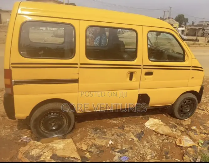 Suzuki APV Minibus 2012 Yellow