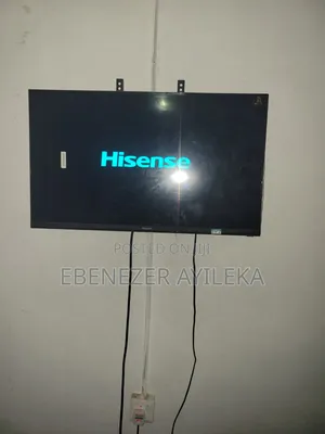 Hisense 32 inches smart TV