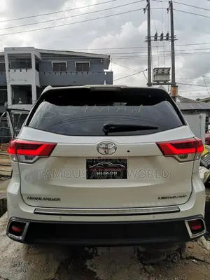 Toyota Highlander Limited Platinum 4x4 V6 (3.5L 6cyl 8A) 2018 White
