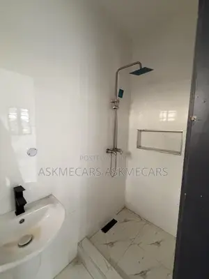 2bdrm Room & Parlour in Abraham Adesanya for rent