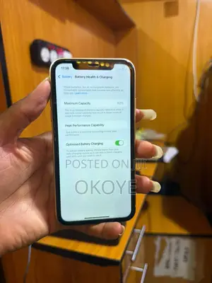 Apple iPhone XR 64 GB Yellow