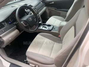 Toyota Camry LE 4dr Sedan (2.5L 4cyl 6A) 2013 White