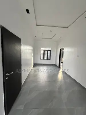 3bdrm Room & Parlour in Adesanya for rent