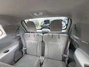Toyota Highlander SE 2012 Blue