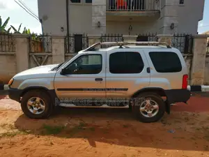 Nissan Xterra 2006 Silver