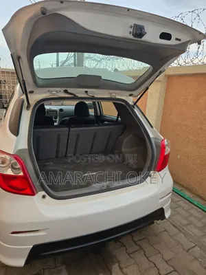 Toyota Matrix 2009 White