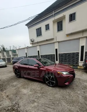 Toyota Camry XSE FWD (2.5L 4cyl 8AM) 2018 Red