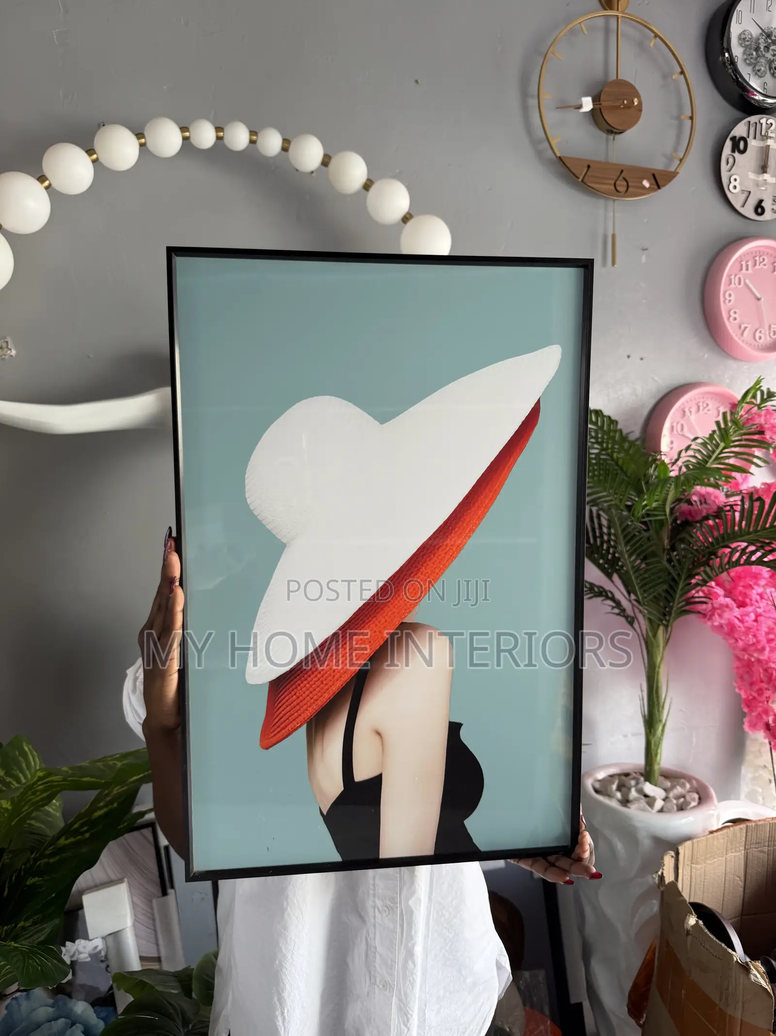 Stylish Glass Frame