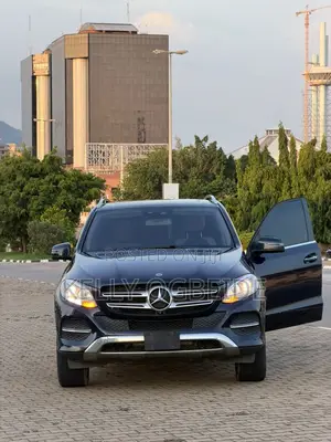 Mercedes-Benz GLE-Class 2017 Black