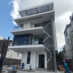 6bdrm Duplex in Banana Island for sale