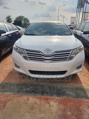 Toyota Venza LE 2009 White