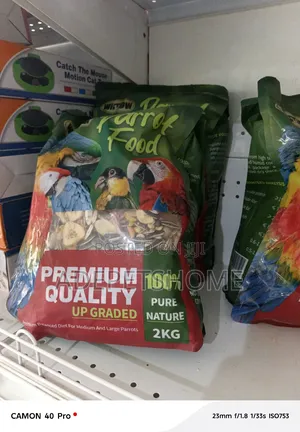 Parrot Feed