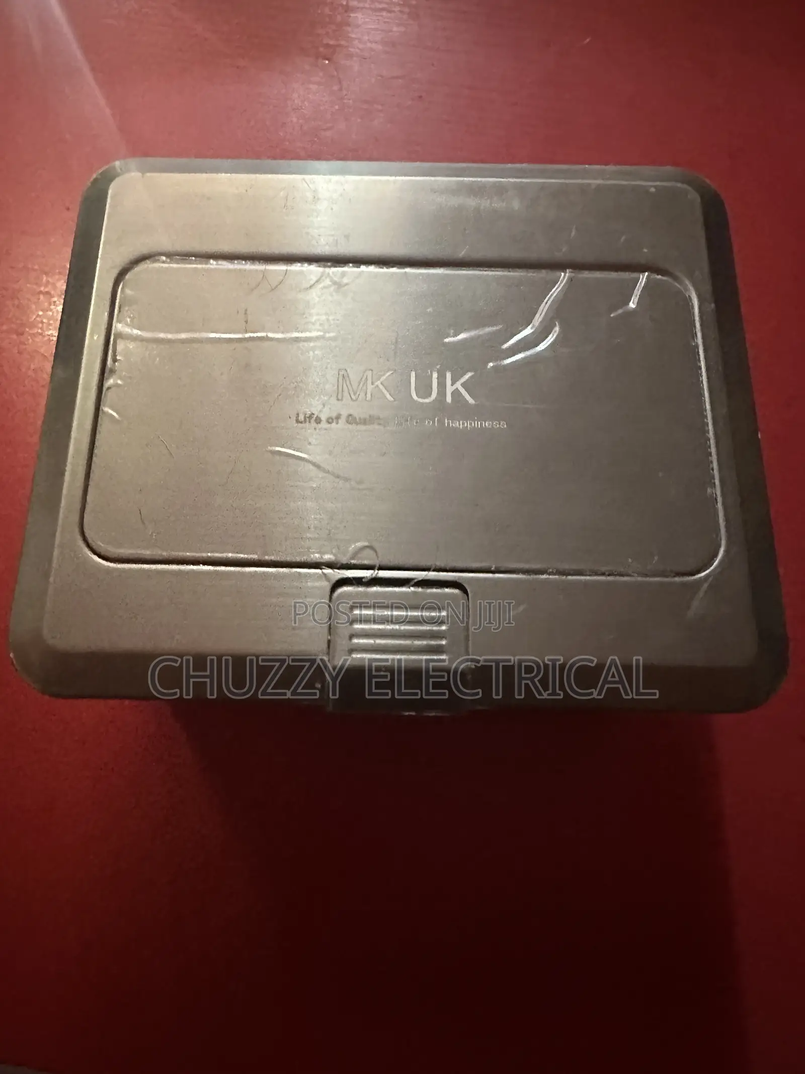 Pop-Up Floor Socket