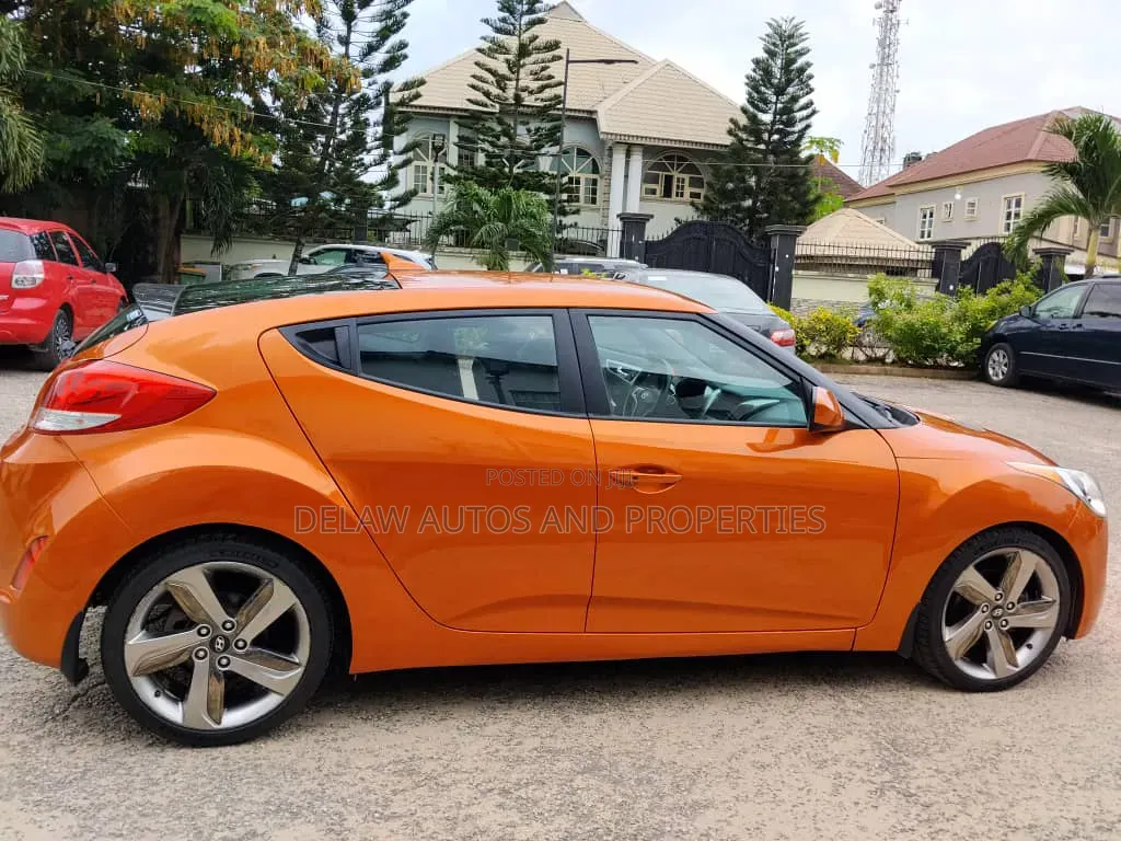 Hyundai Veloster 2013 Orange