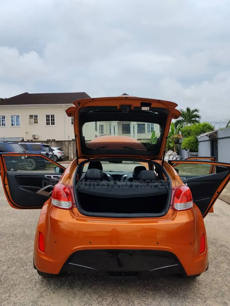 Hyundai Veloster 2013 Orange