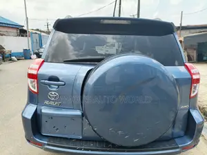Toyota RAV4 3.5 2010 Blue