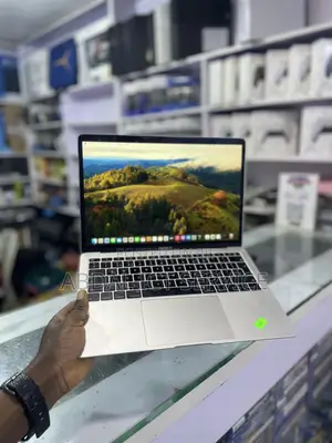Laptop Apple MacBook Air 2018 8GB Intel Core i5 SSD 256GB