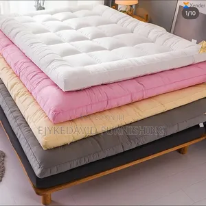 Bedspread, Duvet,Blinds and Curtains