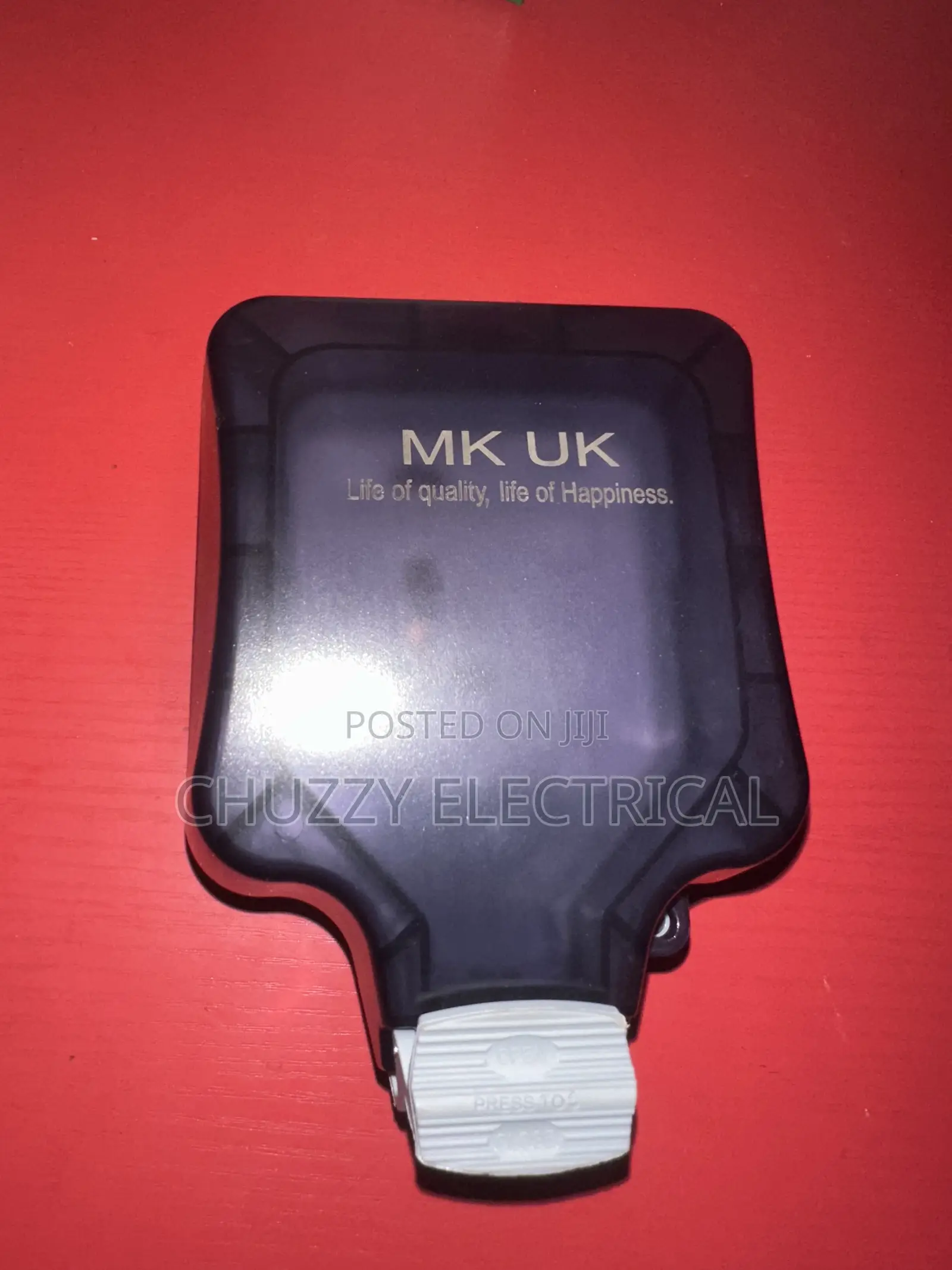 Single-Gang Outdoor Weatherproof Socket
