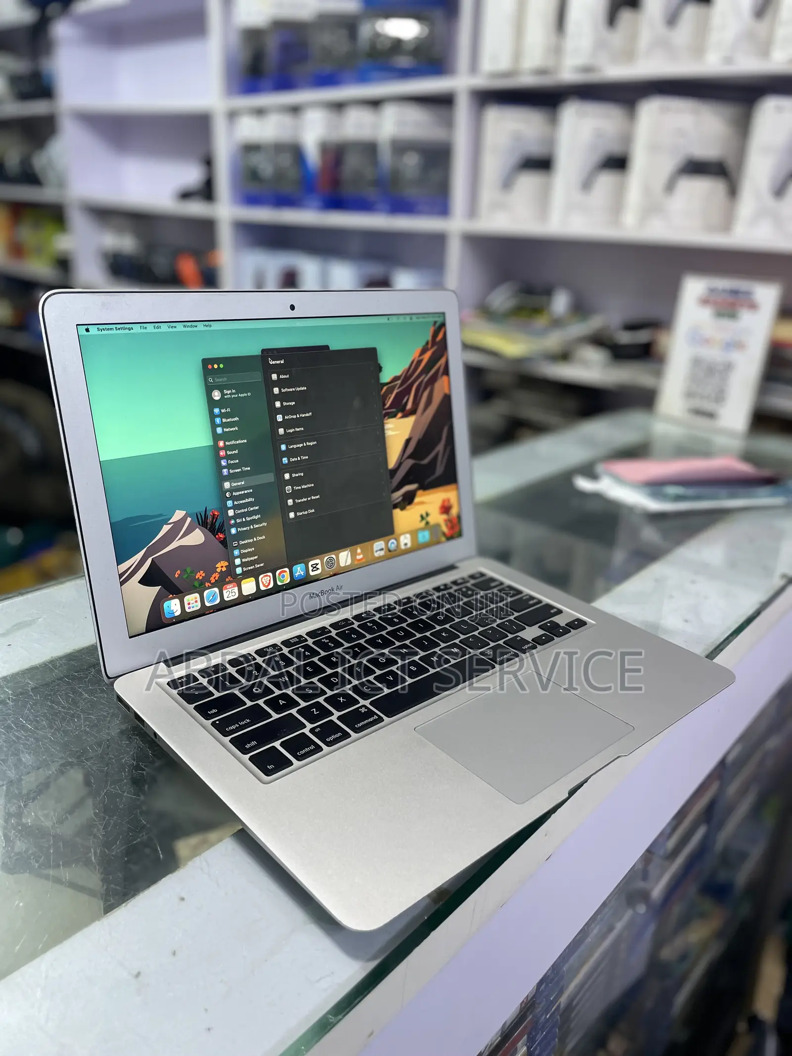 Laptop Apple MacBook 2017 8GB Intel Core i5 SSD 256GB