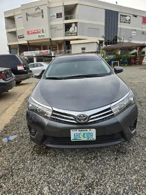 Toyota Corolla 2015 Gray