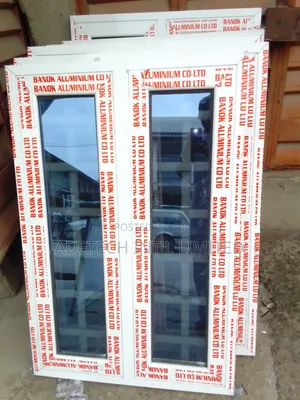 Top Notch Aluminium Casement Window With Net and Burglary Proof