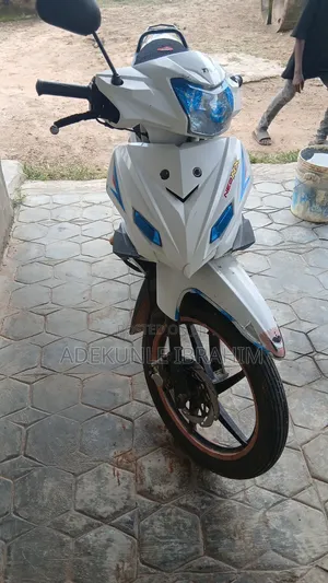 TVS Neo NX 2025 White