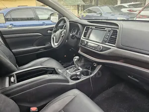 Toyota Highlander 2017 Gray
