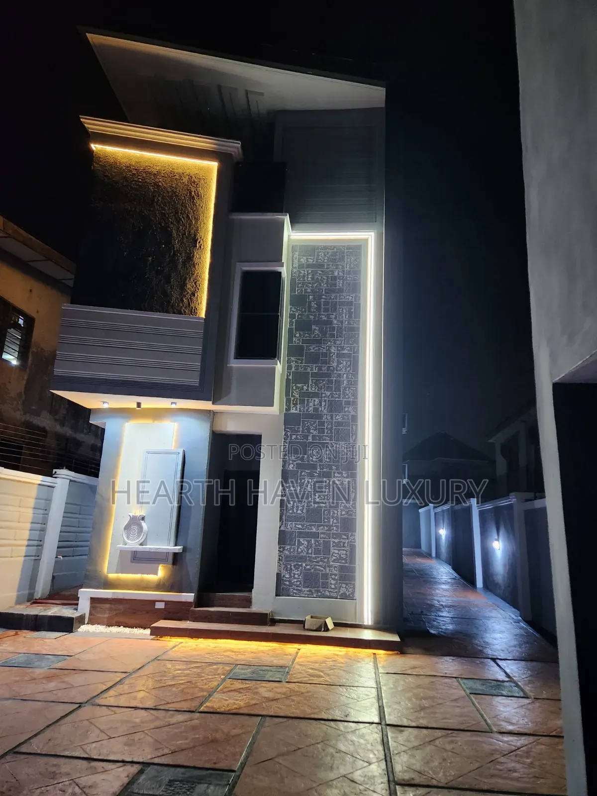 Hearth Haven Luxury Apartment
