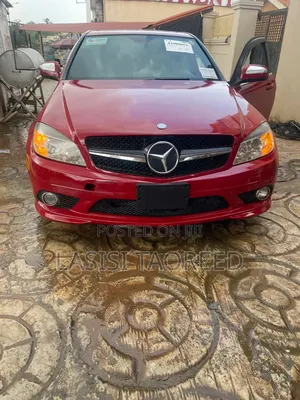 Mercedes-Benz C300 Luxury Sedan AWD (3.0L 6cyl 7A) 2009 Red