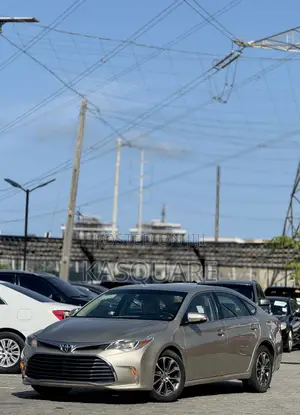 Toyota Avalon 2016 Gold