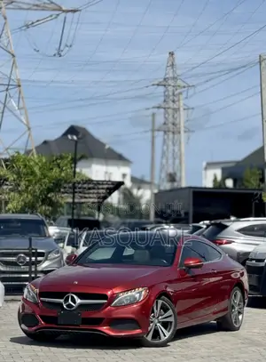 Mercedes-Benz C300 2017 Red