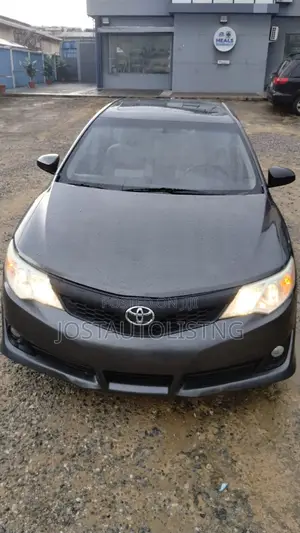 Toyota Camry 2014 Gray