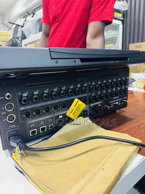 Behringer Wing Compact Digital Mixer