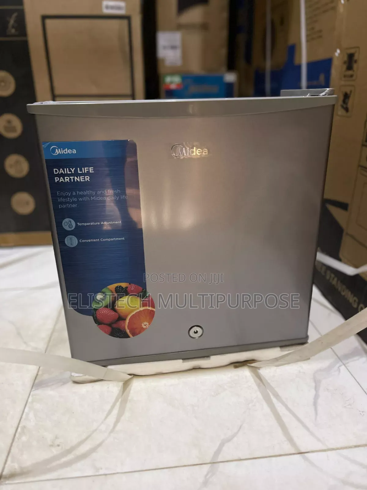 Midea Bedside Mini Fridge With Lock