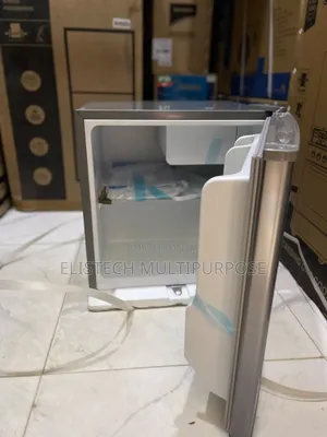 Midea Bedside Mini Fridge With Lock