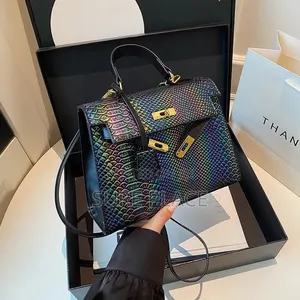 Ladies Leather Hand Bag